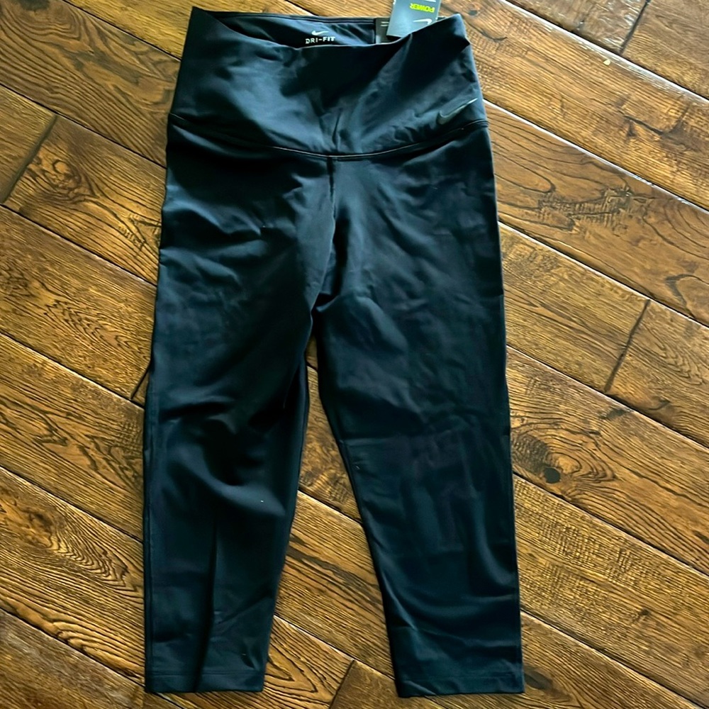 Nike power fabric with dri-fit leggings. New with tags